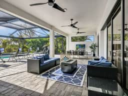 Affordable Luxury - Pool, Hot Tub, Bikes & Kayaks