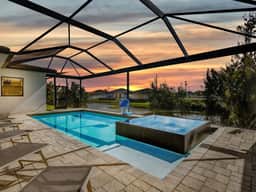Affordable Luxury - Pool, Hot Tub, Bikes & Kayaks