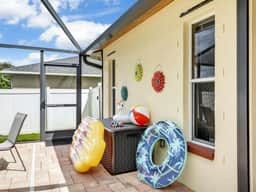 Splash of Paradise - Pool & Fenced Yard!