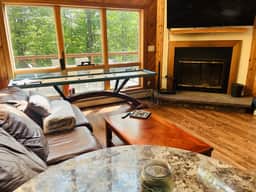 The Mountain Escape - Hot Tub, Fire Pit & Game Loft