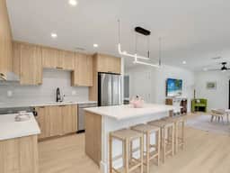 Villa Solé by Downtown & Beach