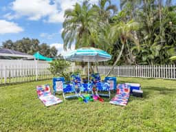 Coral Cabana | Heated Pool | Fenced Yard | Bikes - Image 3