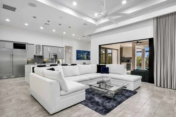 Affordable Luxury - Pool, Hot Tub, Bikes & Kayaks - Image 1