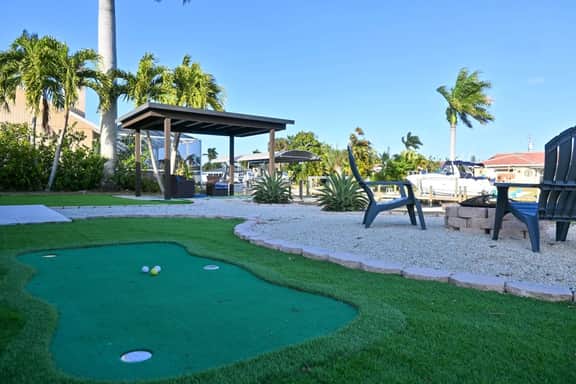 Dockside Getaway - Gulf Access & Putting Green