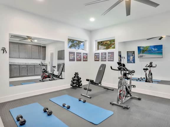 Luxury Gulf Getaway - Pool, Game Room, Gym