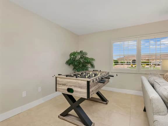 Coral Cabana | Heated Pool | Fenced Yard | Bikes - Image 4