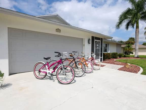 Coral Cabana | Heated Pool | Fenced Yard | Bikes - Image 2